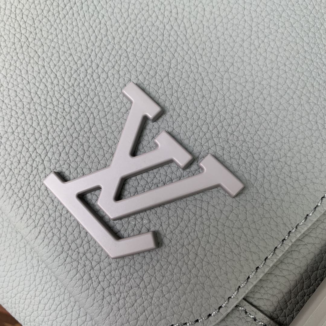 TÚI LOUIS VUITTON Aerogram Messenger Bag