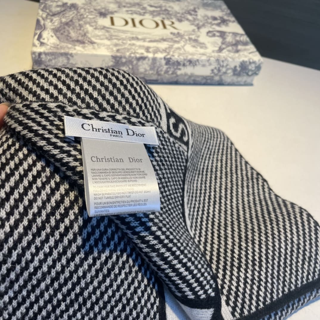 KHĂN CHRISTIAN DIOR Letter printed knitting cashmere scarf