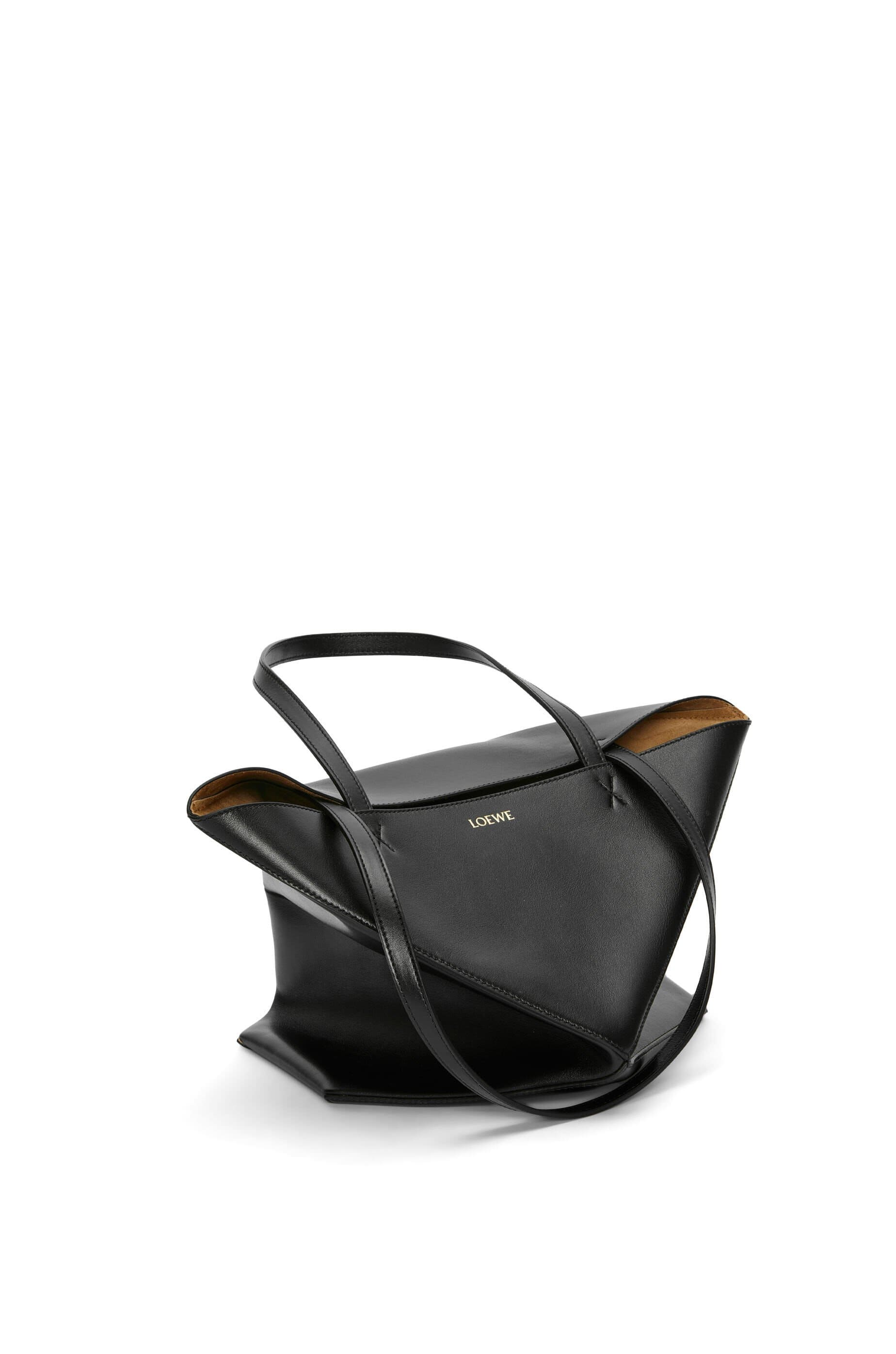 Túi LOEWE Puzzle Fold Tote in shiny calfskin black