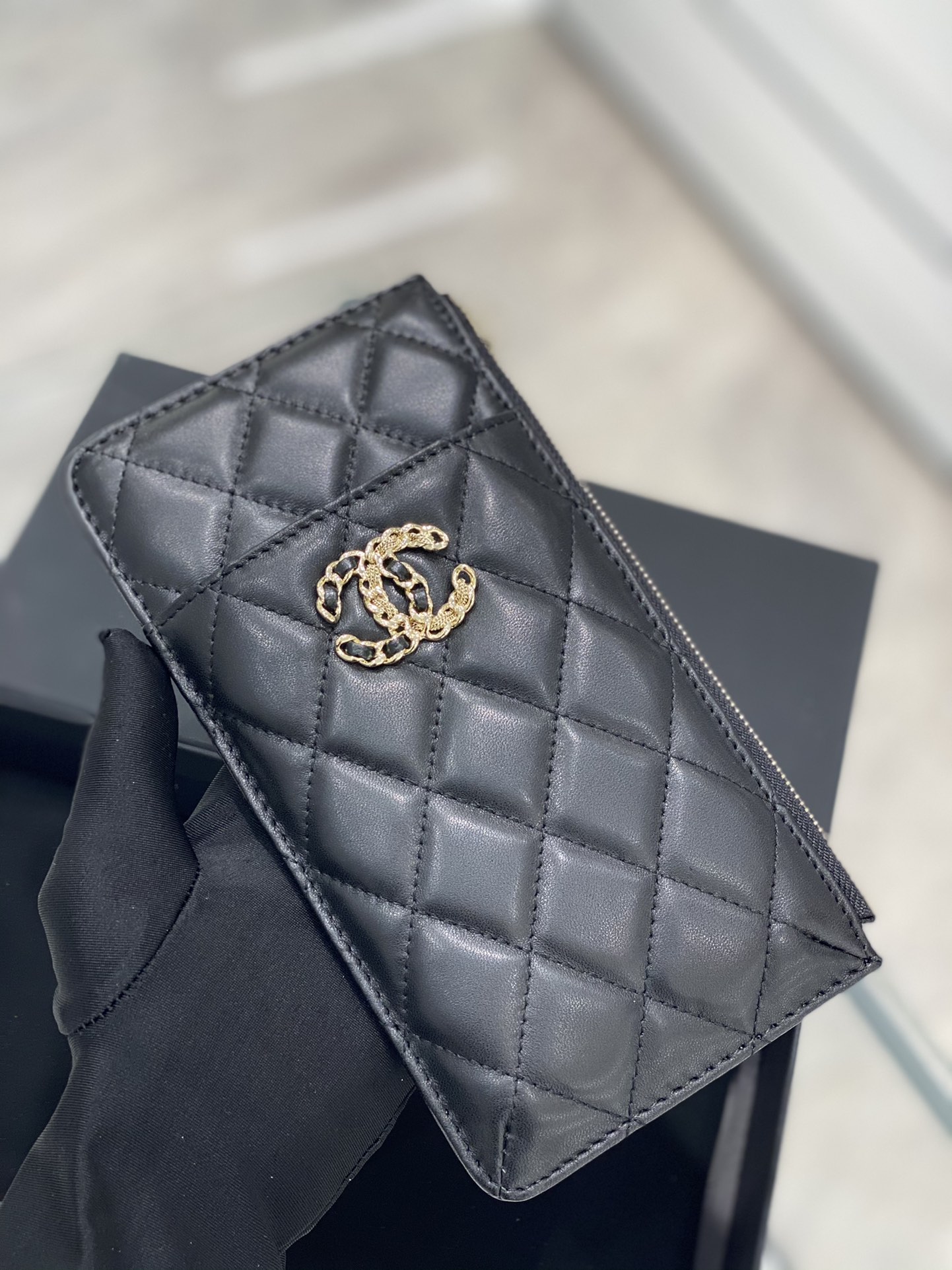 CHANEL CARD HOLDER LONG LAMBSKIN BLACK ĐEN DA HAAS