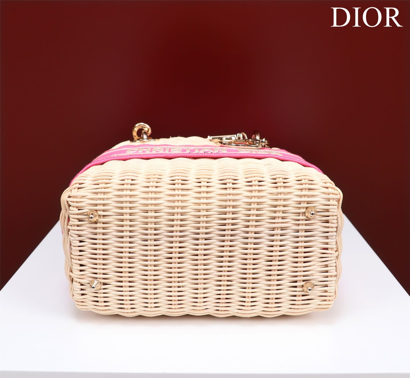 TÚI Dior Women Medium Lady Dior Bag Natural Wicker and Pink Dior Oblique Jacquard dệt tay bằng liễu gai