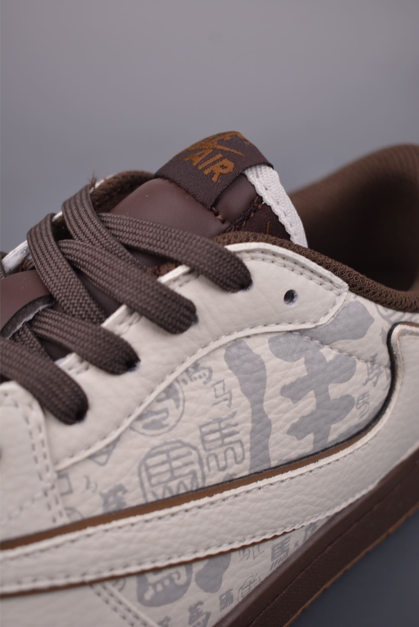 GIÀY TRAVIS SCOTT X AIR JORDAN 1 LOW PHIÊN BẢN GIỚI HẠN NĂM NGỰA NÂU BE BURGUNDY TOP QUALITY SHOES AAA
