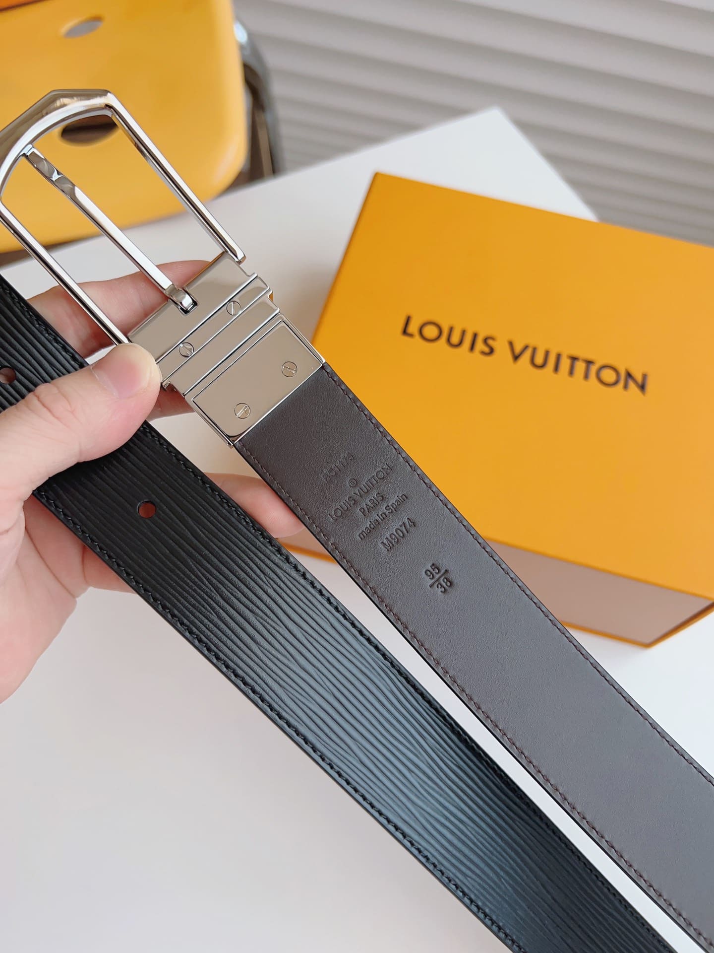 DÂY LƯNG LOUIS VUITTON BLACK DAMIER EPI LEATHER Khóa bạc