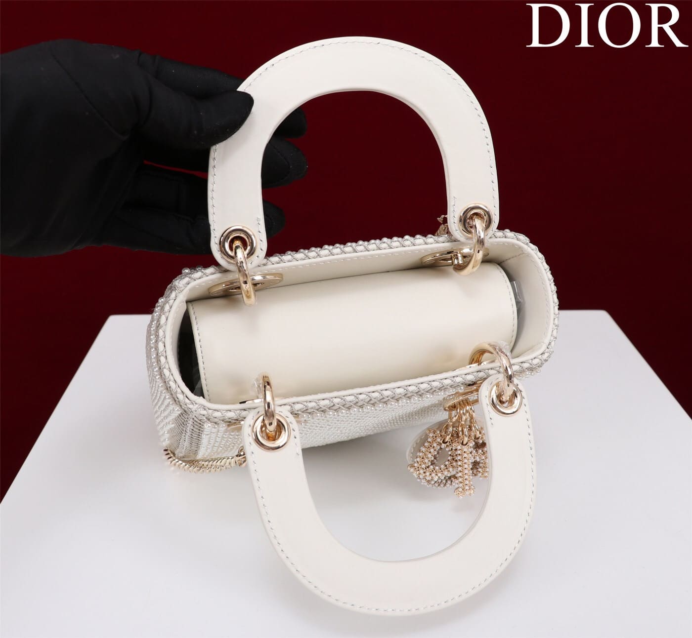 TÚI CHRISTIAN DIOR LADY DIOR Cannage Calfskin with Platinum Beaded Pearl Embroidery White
