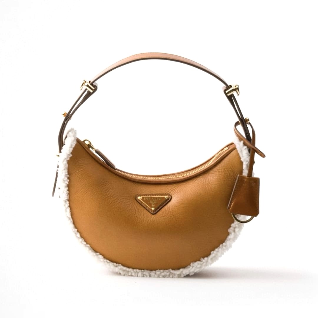 TÚI PRADA Moon Goatskin and Goat fur Women da và lông cừu
