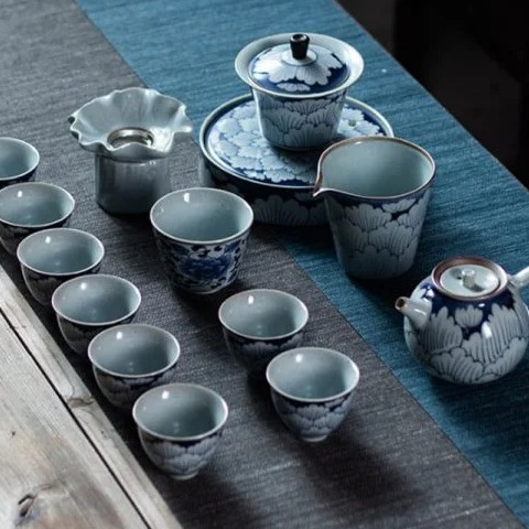 Bộ Trà Men Cổ Vẽ Hoa Mẫu Đơn