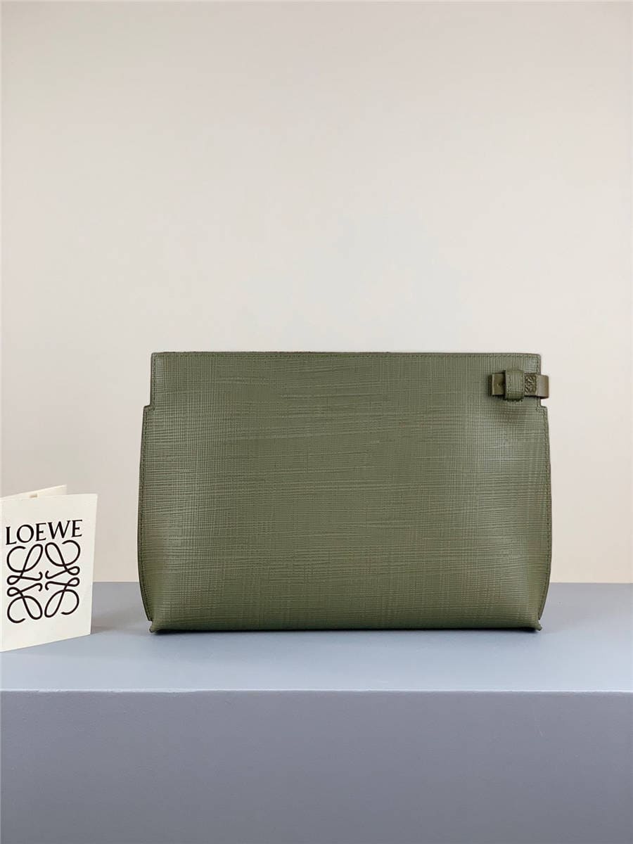 Túi LOEWE new embossed leather T pouch clutch Olive