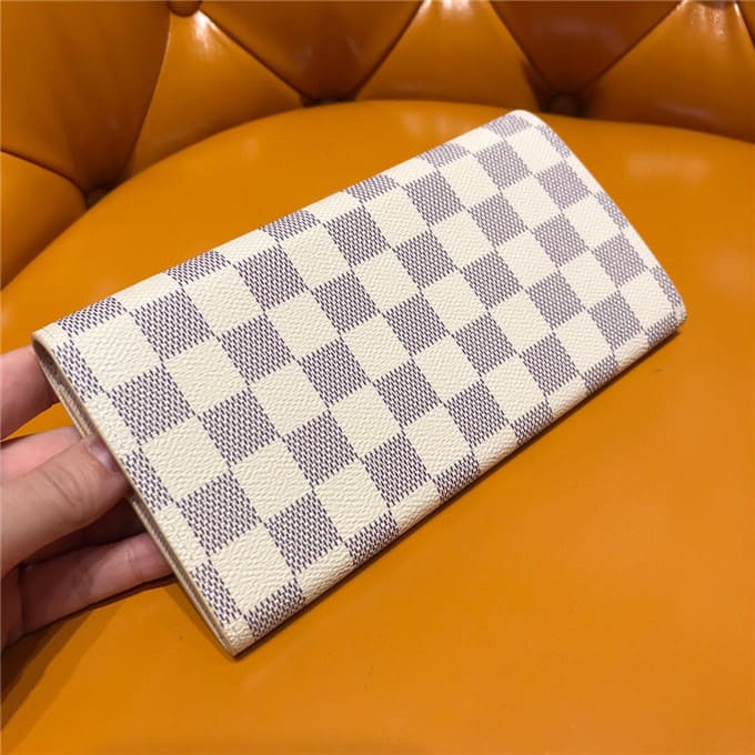 Ví LOUIS VUITTON emilie wallet