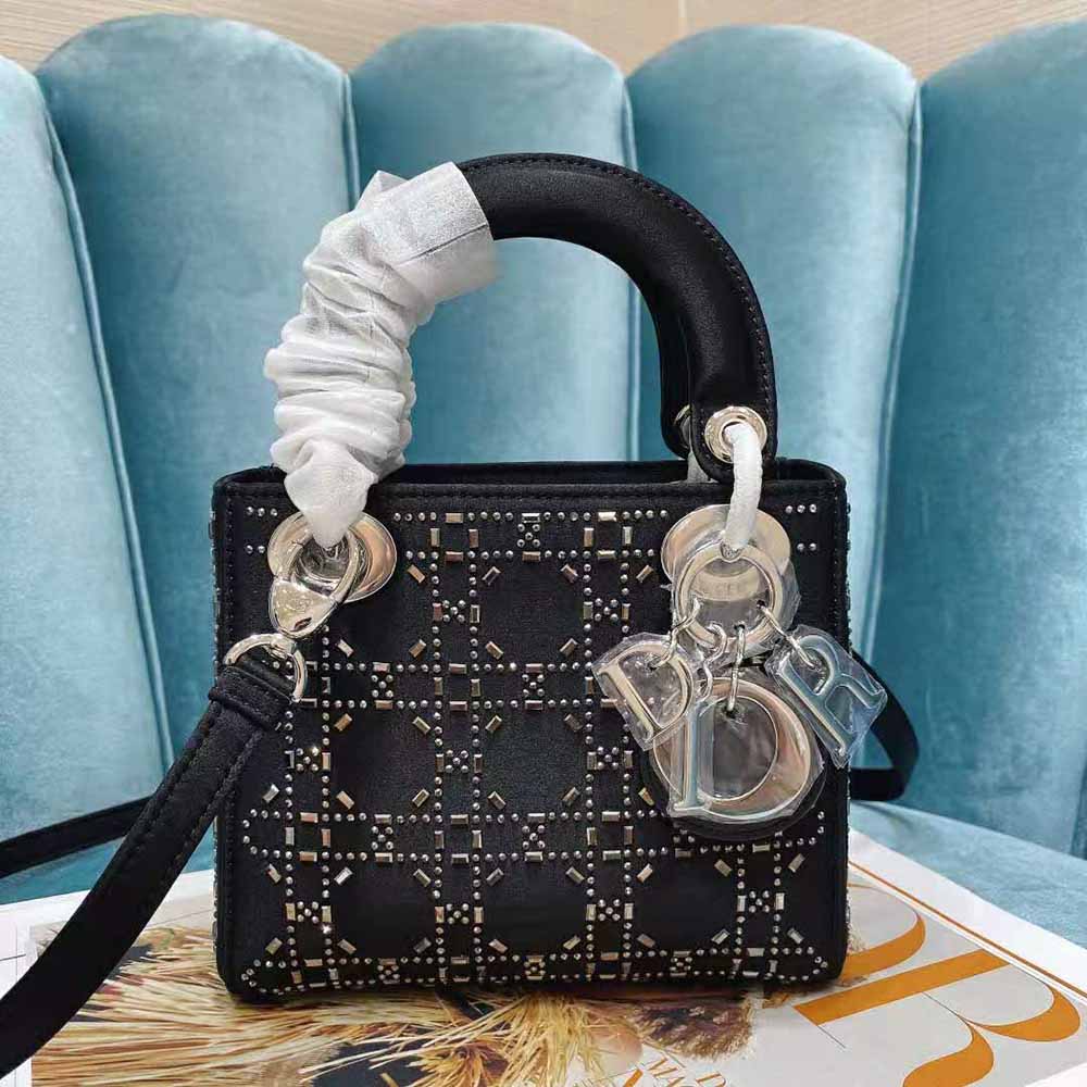 Review Mini Lady Dior Bag Black Patent Cannage  Túi Xách Hàng Hiệu