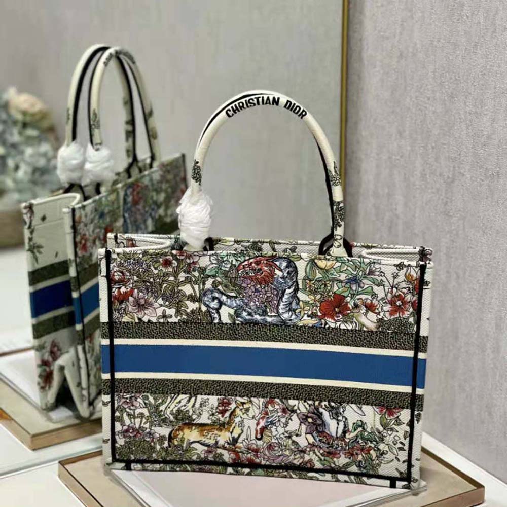 TÚI Dior Women Medium Dior Book Tote Latte D-Constellation Embroidery