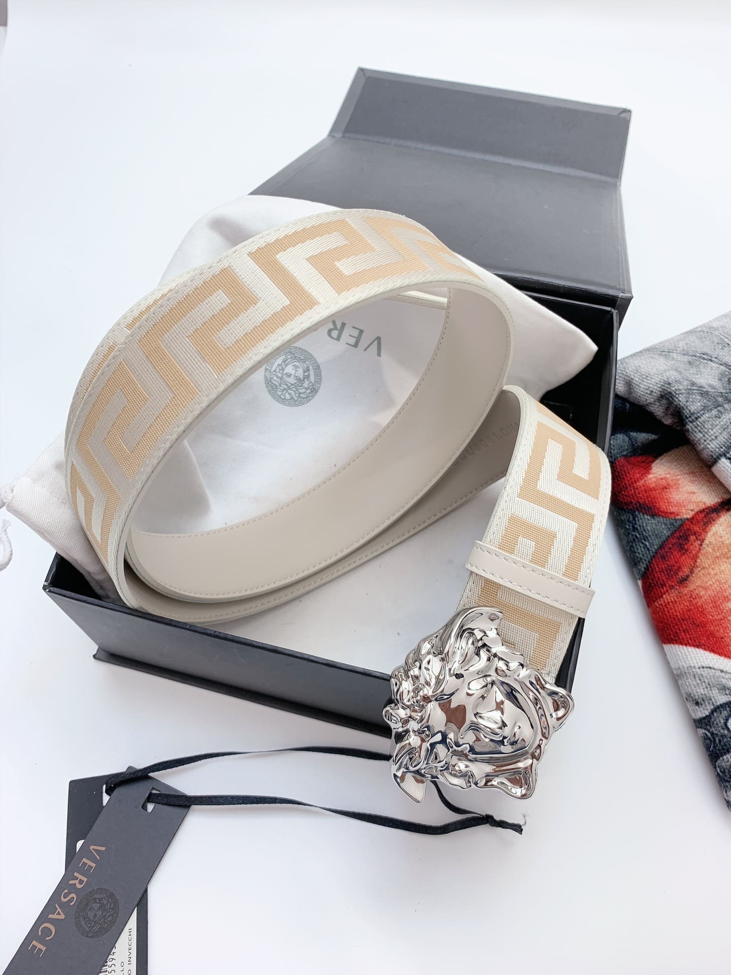 DÂY LƯNG VERSACE GRECA CANVAS Khóa bạc