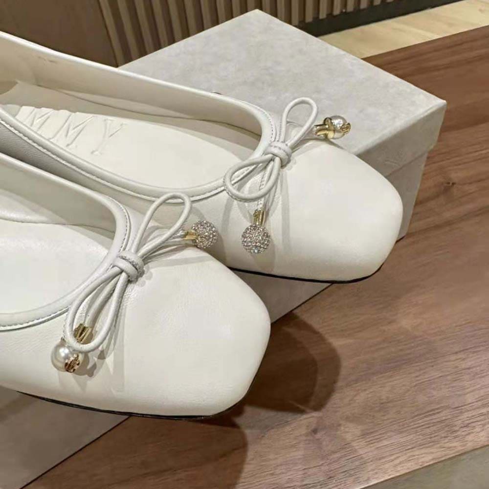 GIÀY Jimmy Choo Women Elme Flat Latte Nappa Leather Flats with Pearl Embellishment