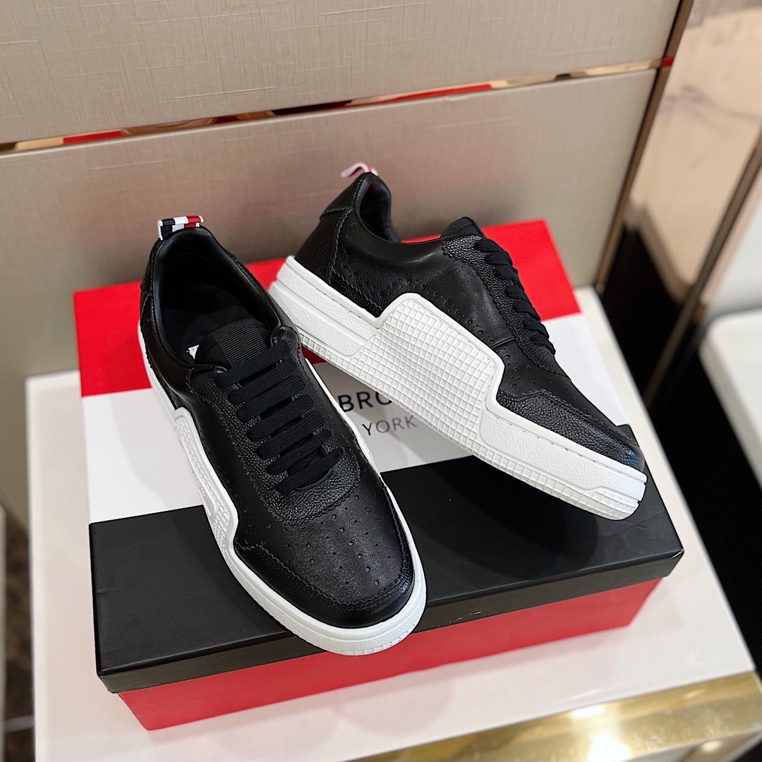 GIÀY THOM BROWNE SNEAKERS SHOES AAA