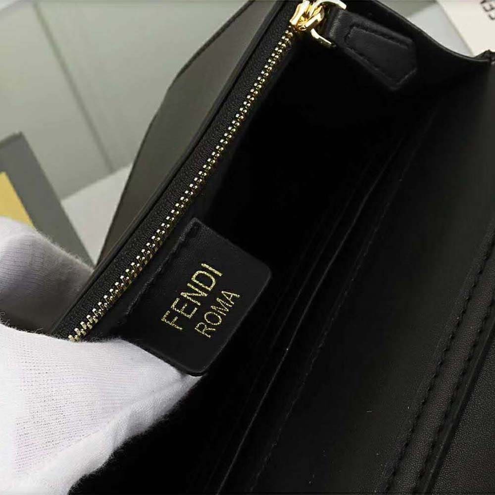 Ví Fendi Women Wallet on Chain Black Leather Mini-Bag