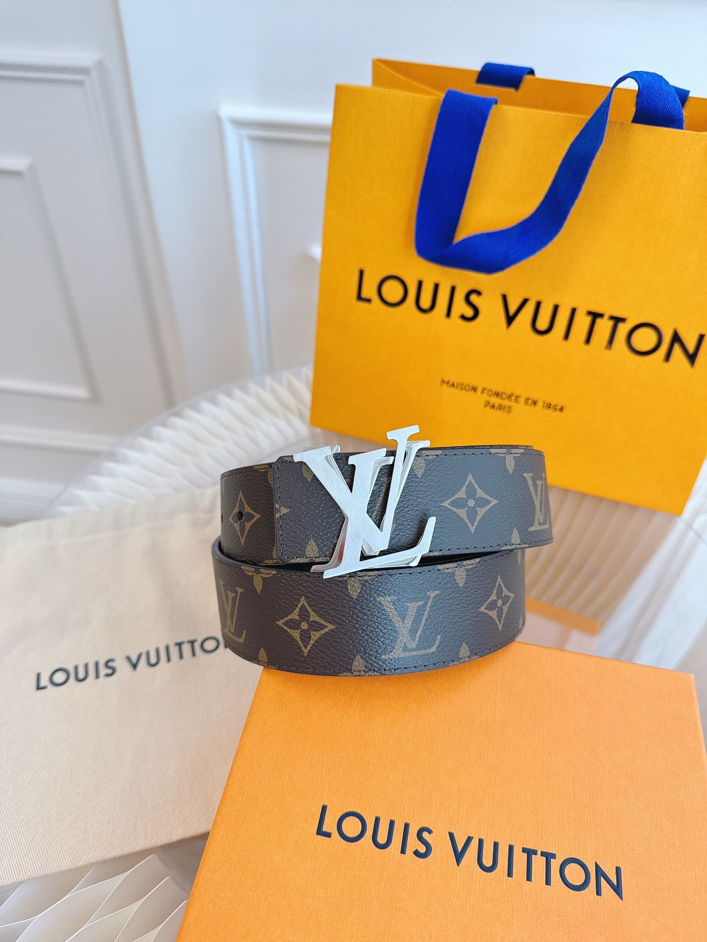 DÂY LƯNG LOUIS VUITTON DOUBLE LV BROWN MONOGRAM LEATHER Khóa bạc đỏ