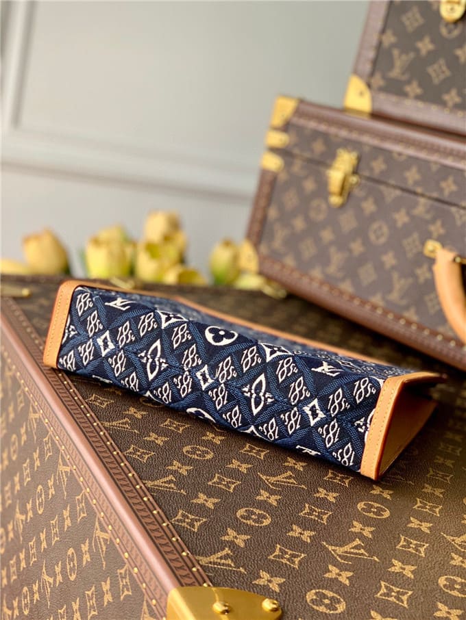 Túi LOUIS VUITTON  since 1854 poche toilette 26 bag unisex