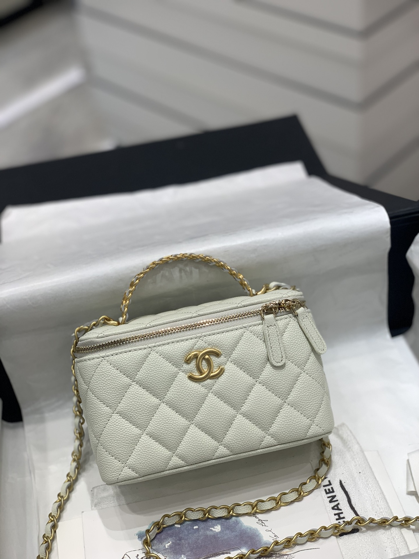 TÚI CHANEL 22S Caviar BOX White trắng da HAAS