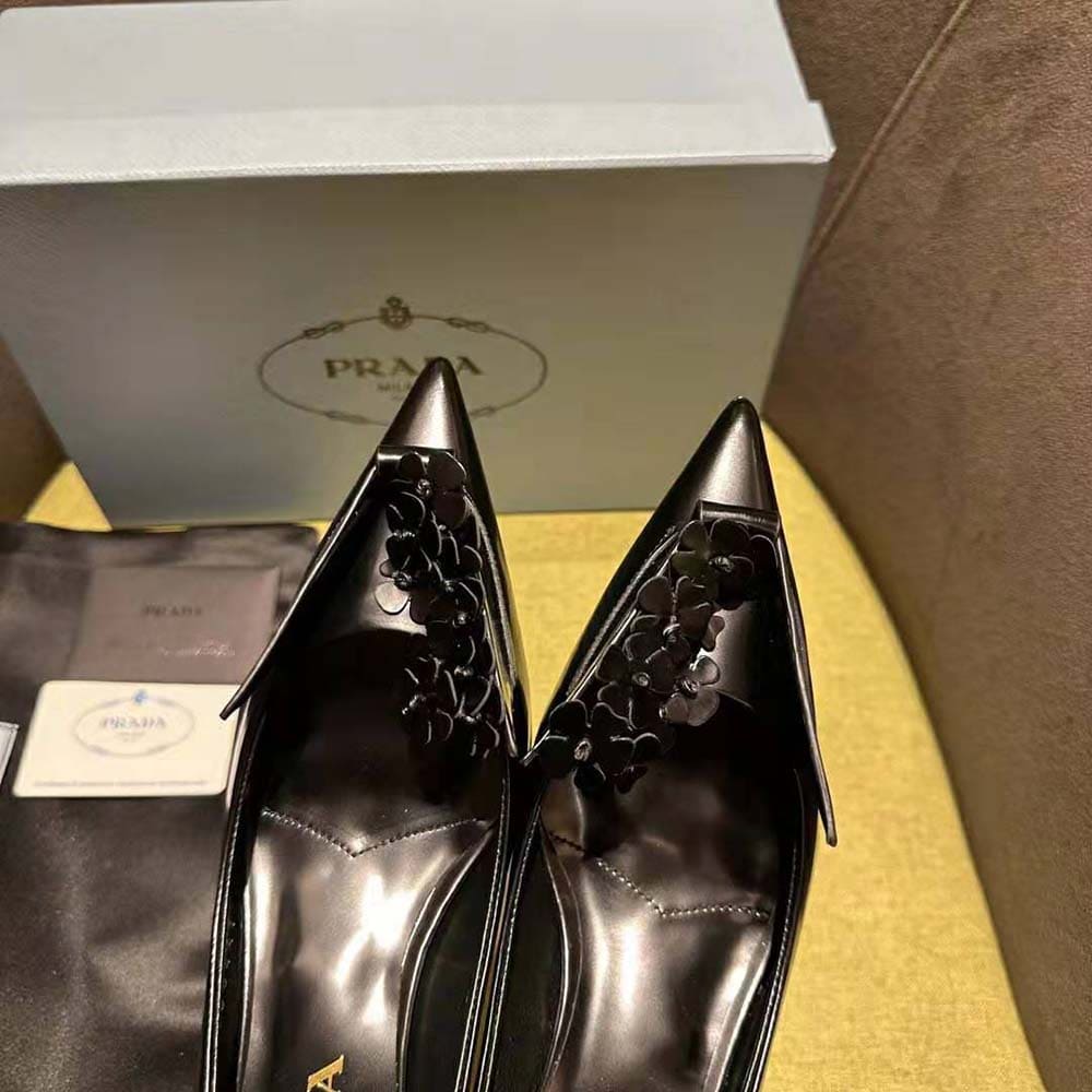 GIÀY Prada Women Brushed Leather Pumps with Floral Appliqués-Black