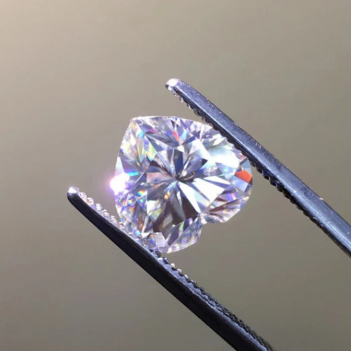 MOISSANITE DIAMOND HEART CUT