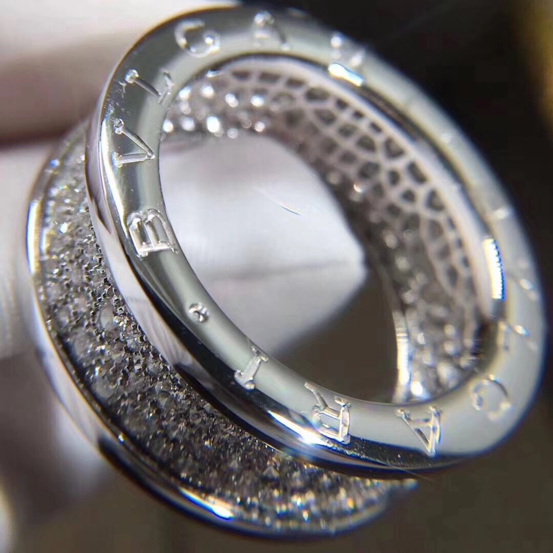 NHẪN BVLGARI 18k White Gold Pave Diamond B.zero1 Ring