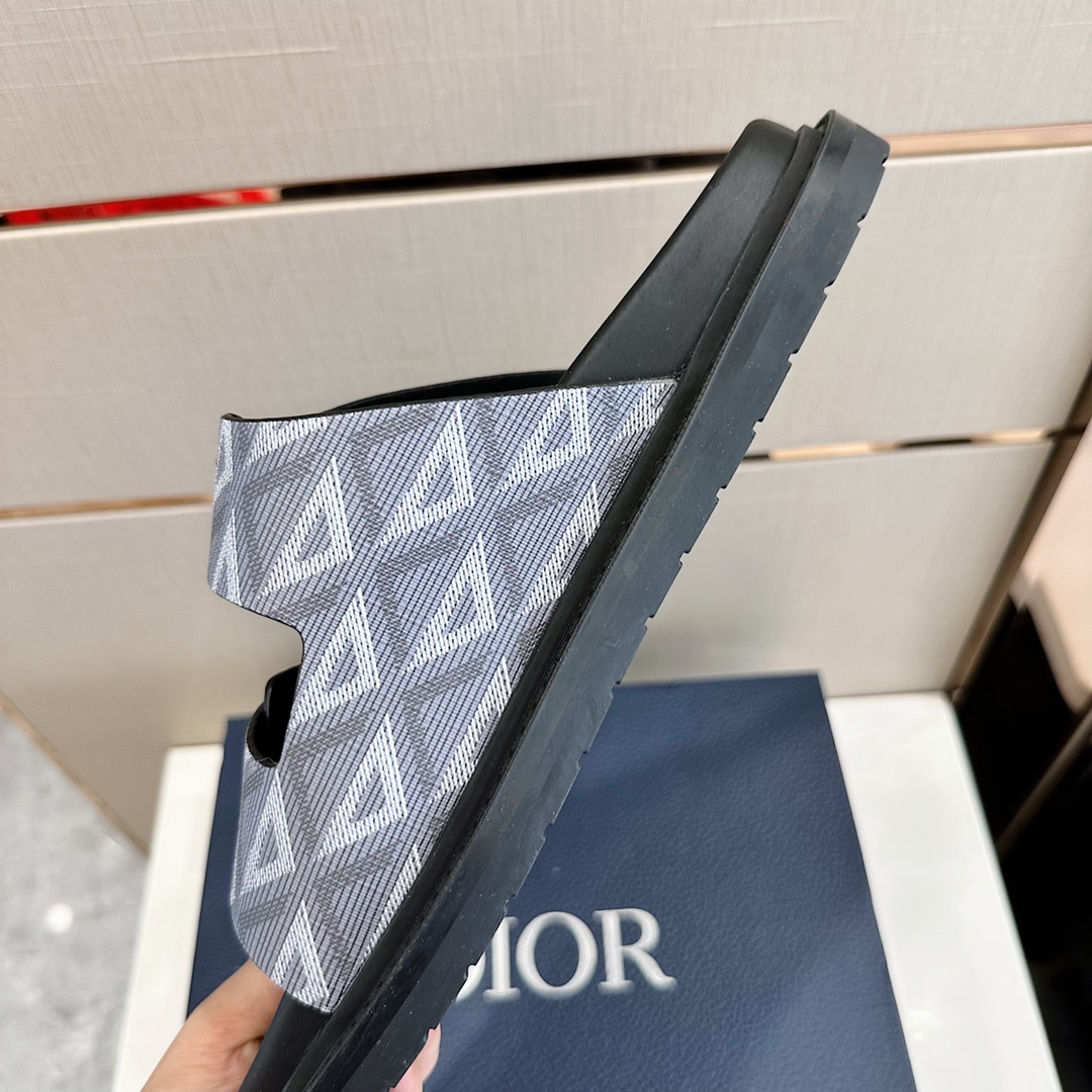 DÉP DIOR AQUA SLIPPER