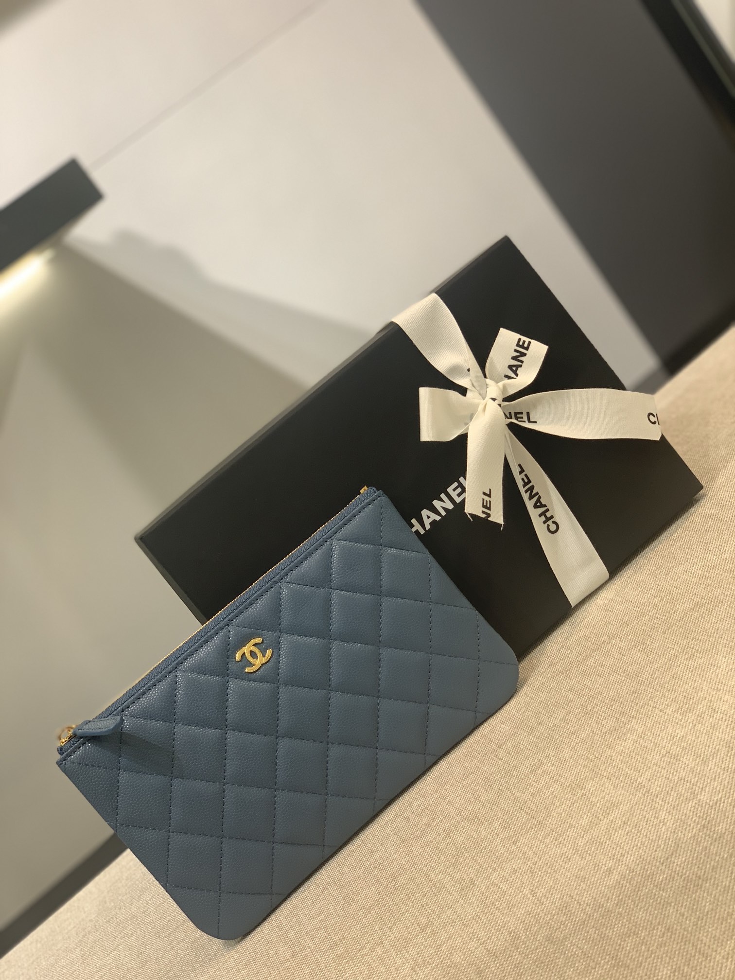 VÍ CHANEL CAVIAR BLUE DA HAAS