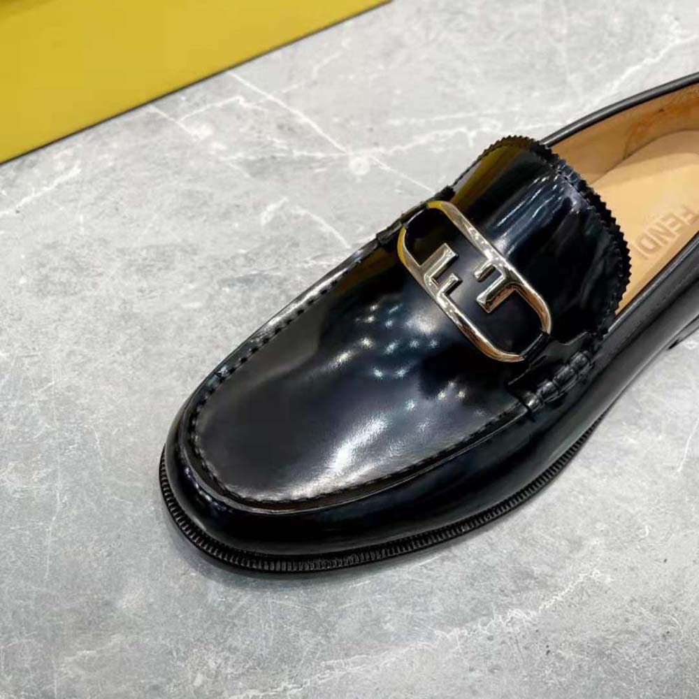 GIÀY Fendi Black Leather Loafers with Fendi O’Lock Motif