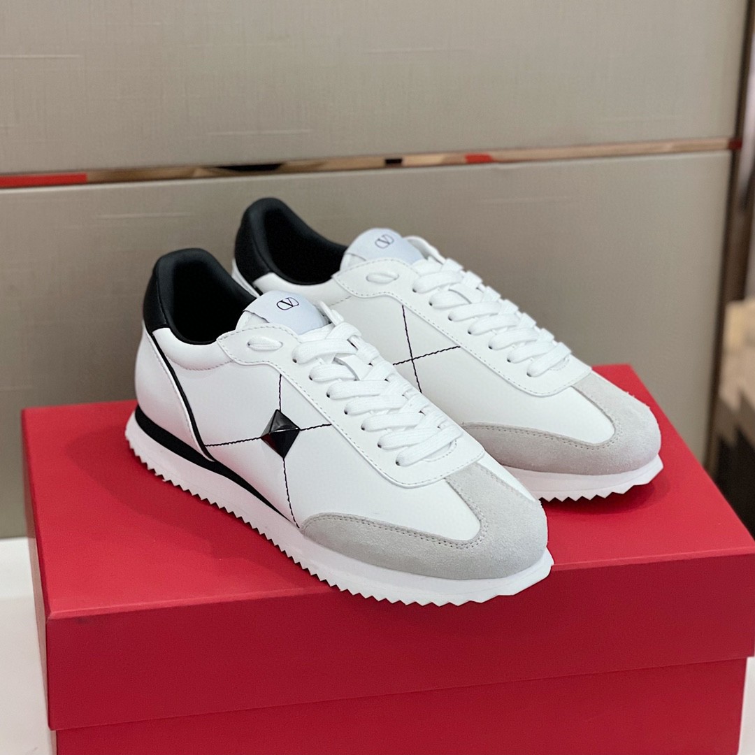 GIÀY VALENTINO STUDD SUEDE LEATHER SNEAKER SHOES AAA