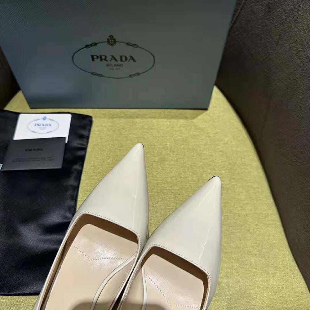 GIÀY Prada Women Patent Leather Pumps-White