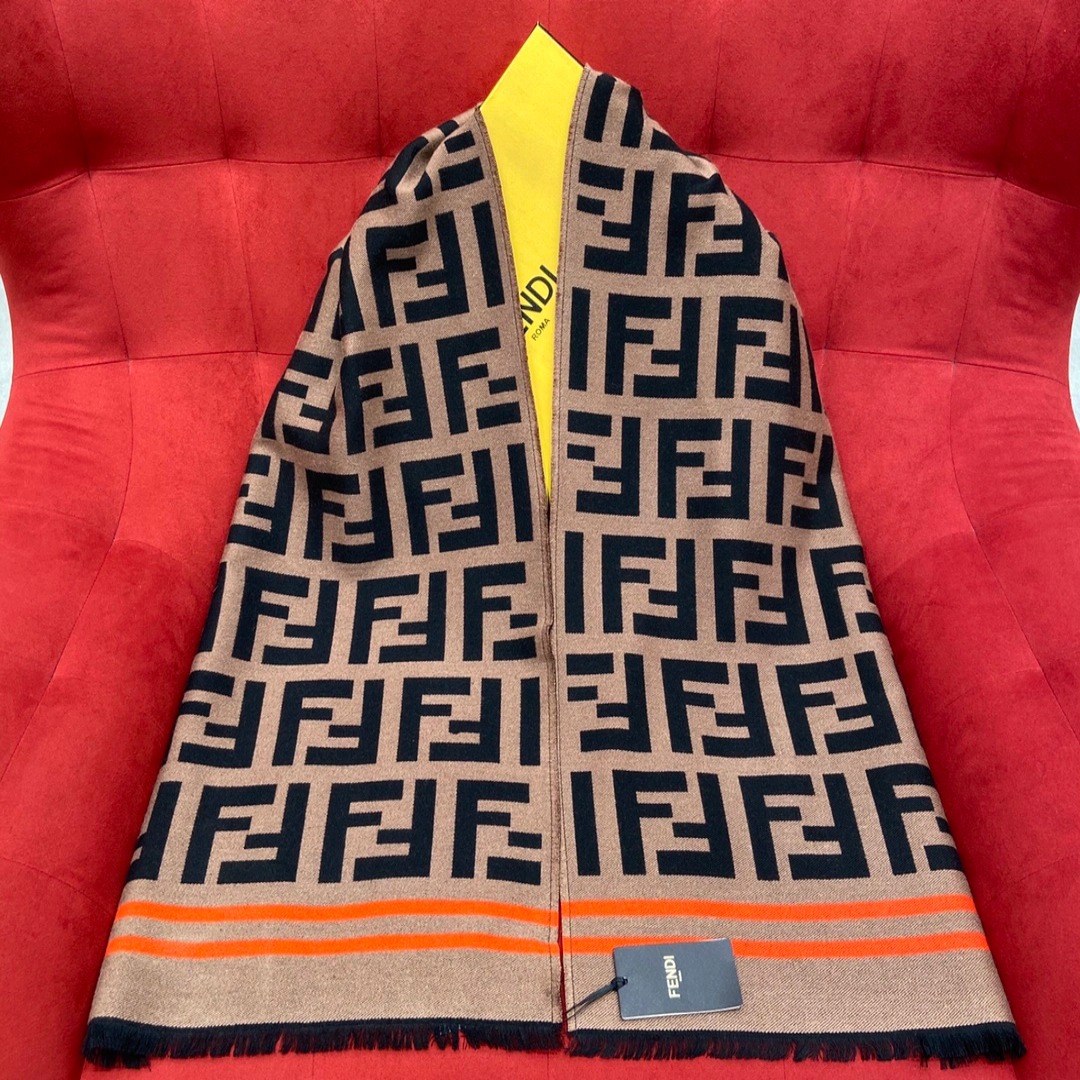 KHĂN Fendi FF Brown Black Cashmere Scarf