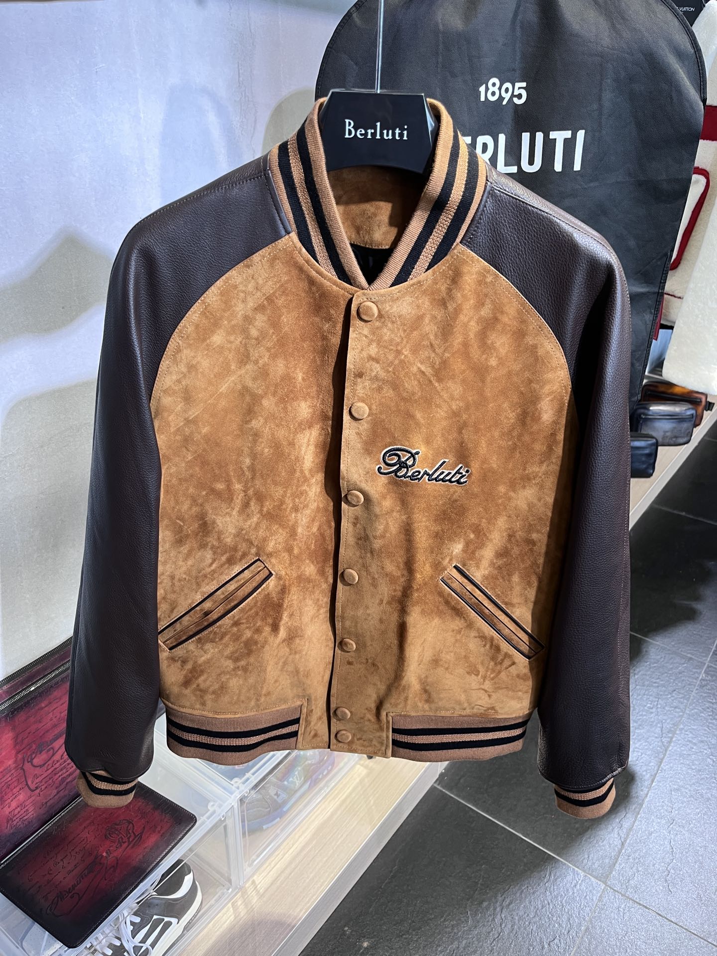ÁO BERLUTI SUEDE BOMBER LEATHER JACKET