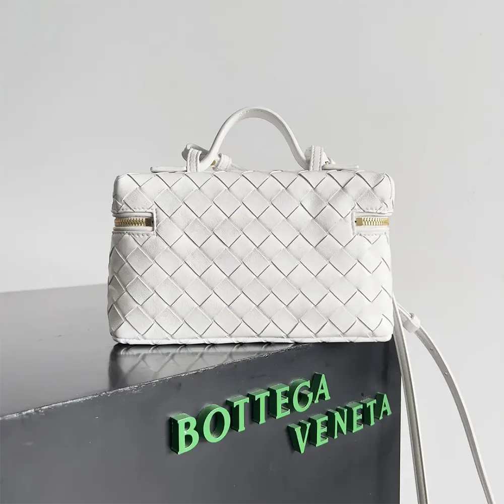 TÚI Bottega Veneta Women Bang Bang Vanity Case-White