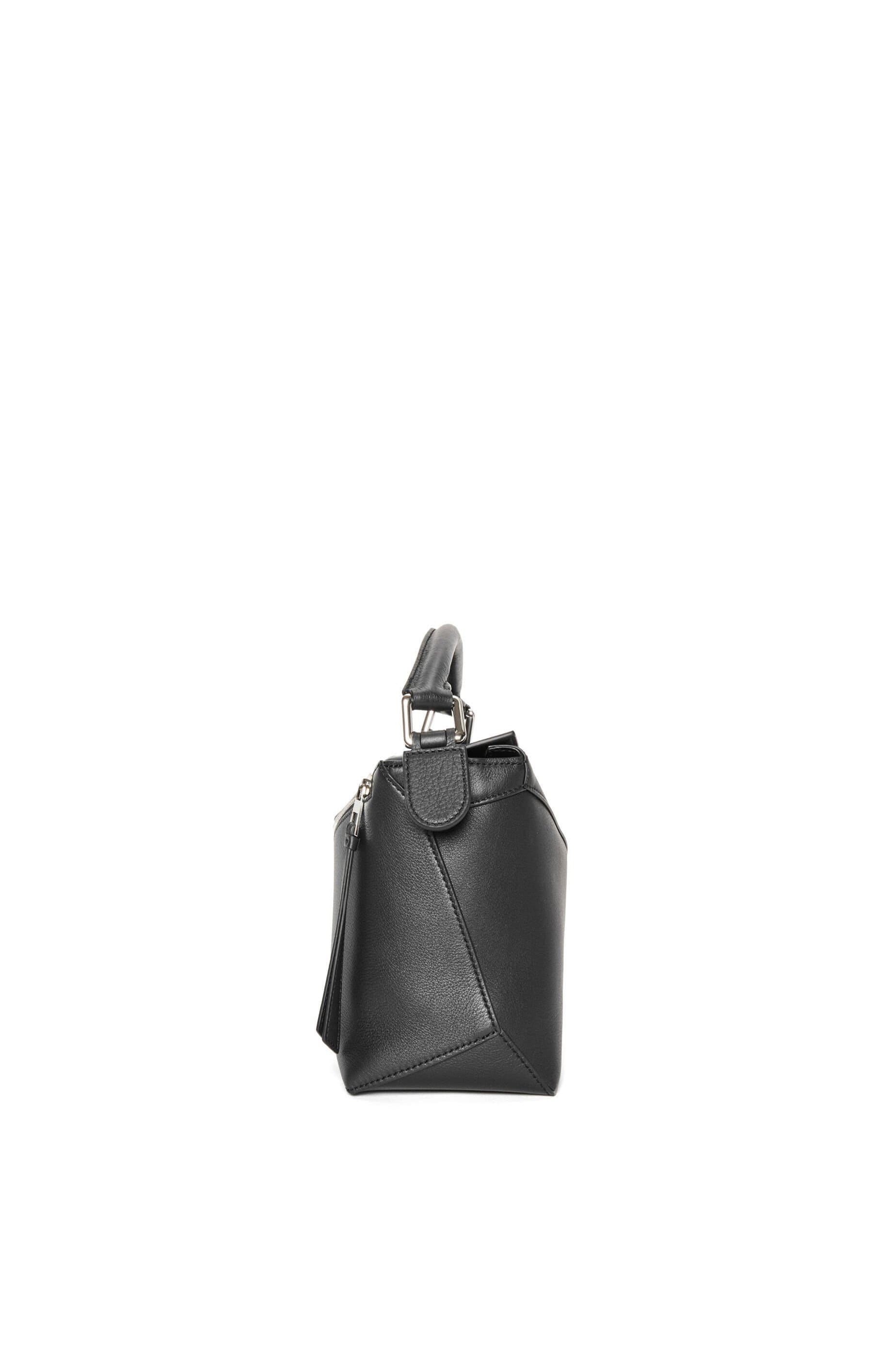 Túi LOEWE Small Puzzle bag in classic calfskin black
