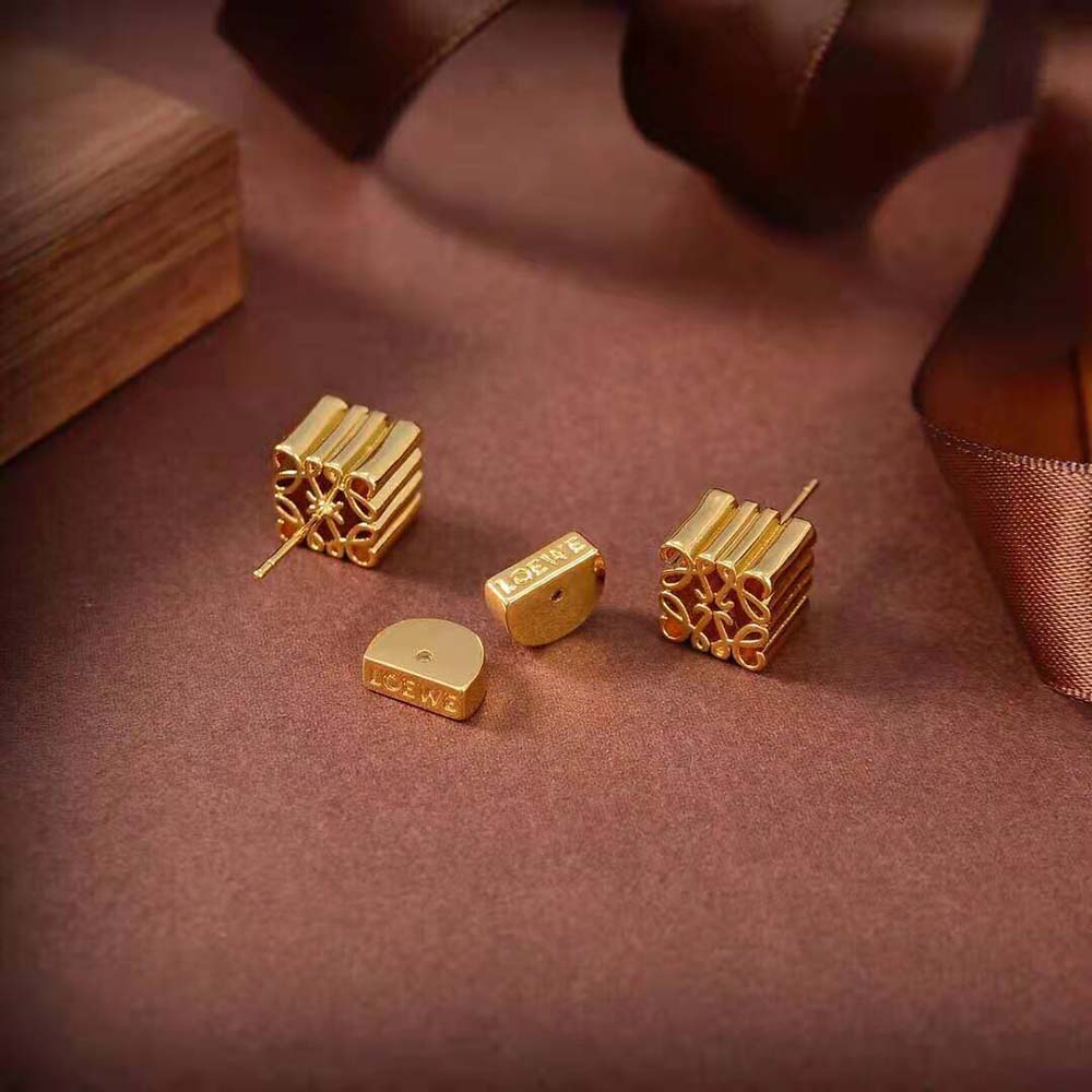 Bông tai Loewe Women Anagram Earrings in Metal
