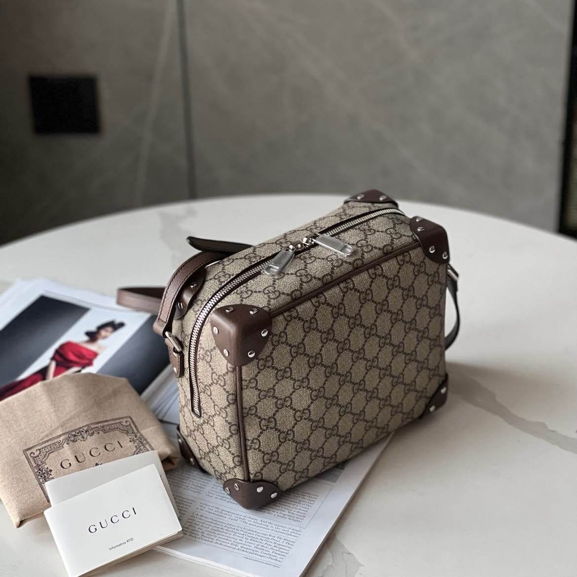 TÚI Gucci GG Trunk Vintage bag unisex Top Quality