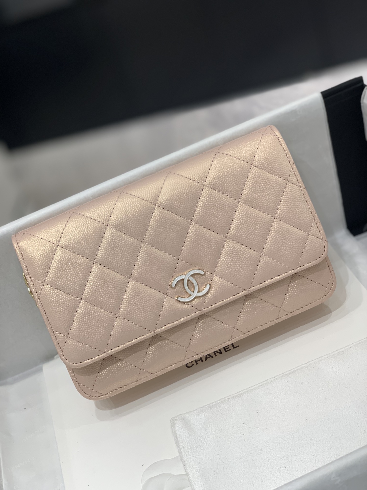 TÚI CHANEL WOC CAVIAR PINK PEARL DA HAAS