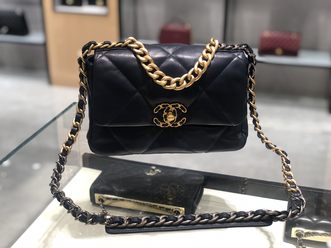 TÚI CHANEL 19 LAMBSKIN BLACK DA HAAS