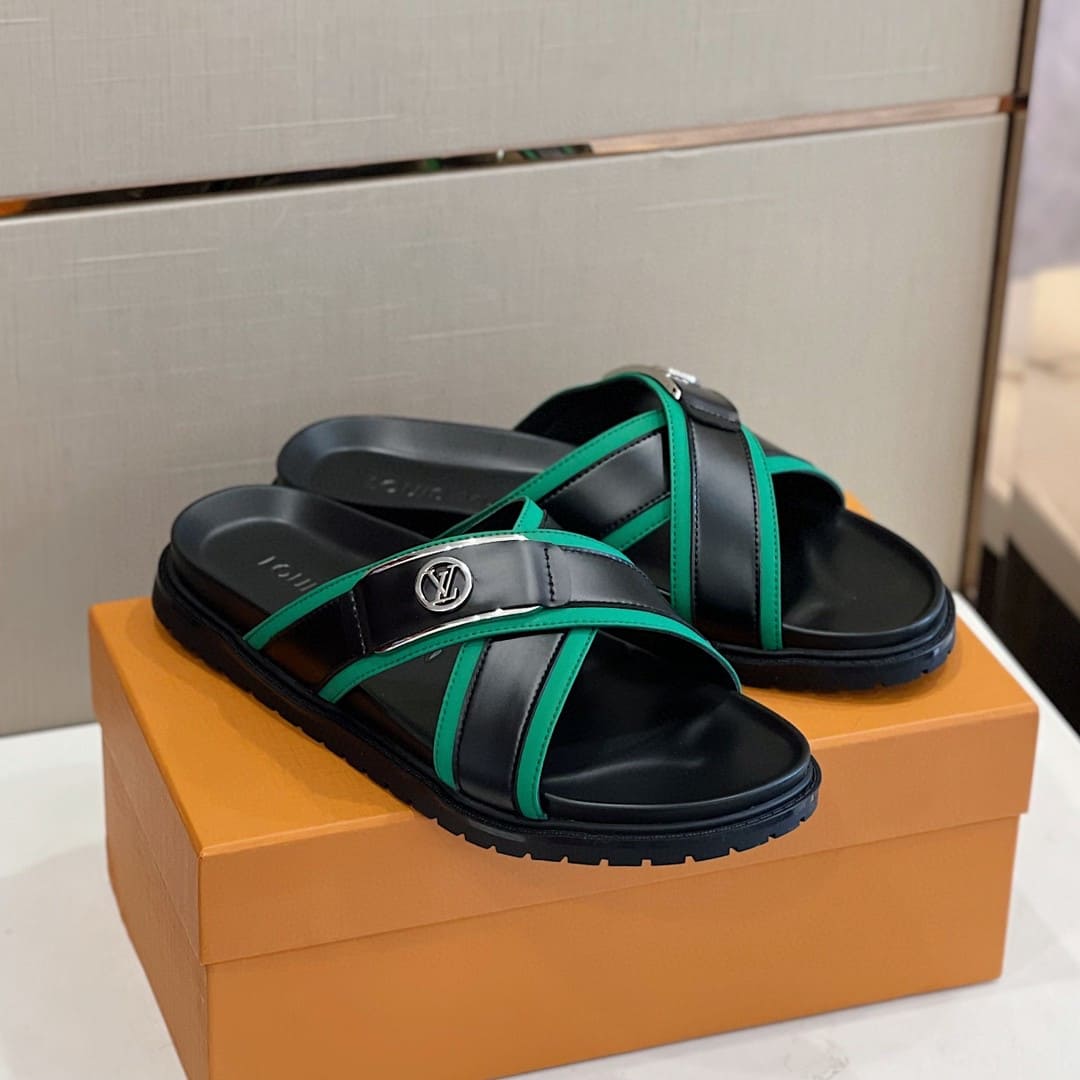 DÉP LOUIS VUITTON TRIANGLE LOGO SANDAL AAA