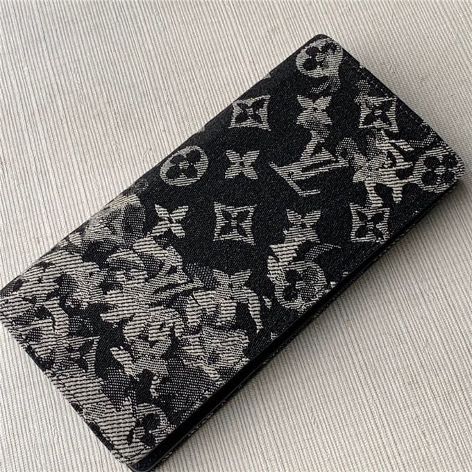 VÍ LOUIS VUITTON brazza wallet