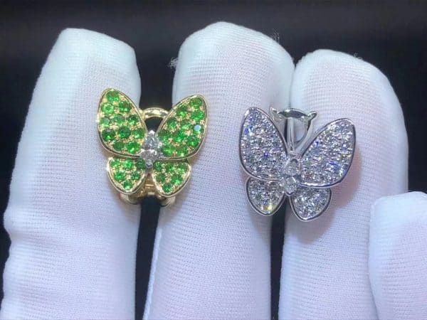 Hoa tai Van Cleef & Arpels Flying Beauties bằng vàng 18k đính kim cương và đá Tsavorite hai cánh bướm 18K  (Liên hệ để biết giá)