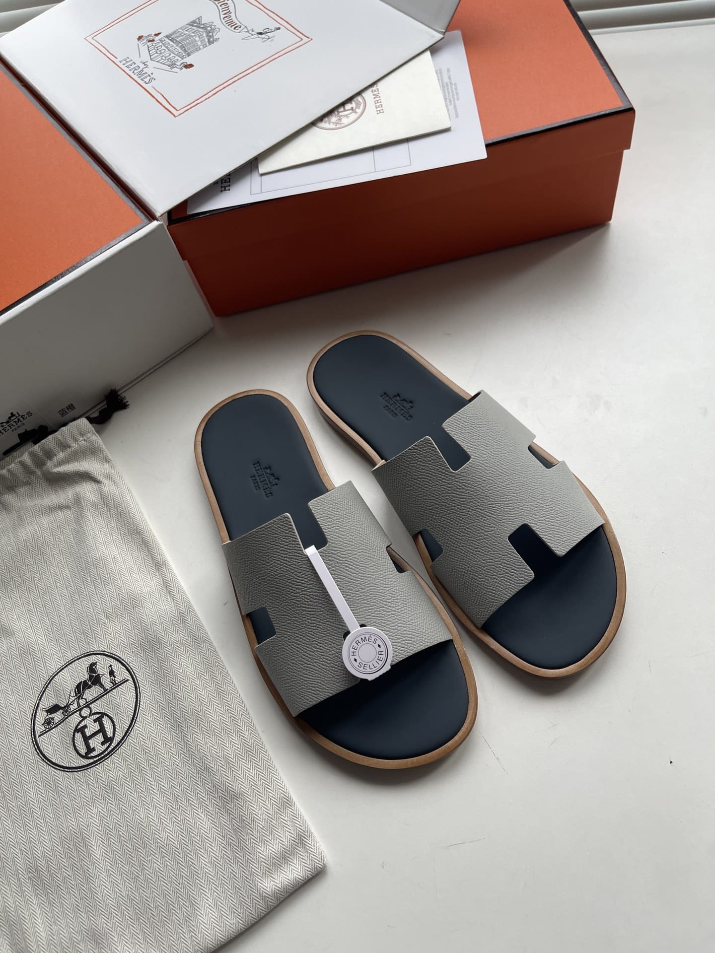 DÉP HERMES IZMIR GREY H SANDAL AAA
