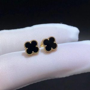 Bông tai Van Cleef & Arpels Black Onyx Alhambra vàng hồng 18K