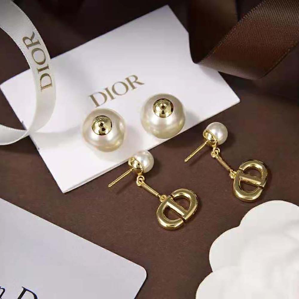 Bông tai Dior Women 30 Montaigne Earrings Gold-Finish Metal and White Resin Pearls