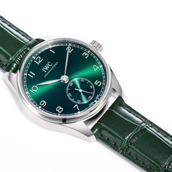Đồng hồ IWC Stainless Steel Portugieser Automatic mặt số màu xanh green