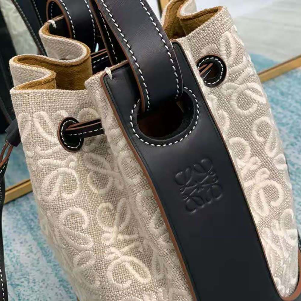 TÚI LOEWE bằng vải lanh Anagram và da bê
