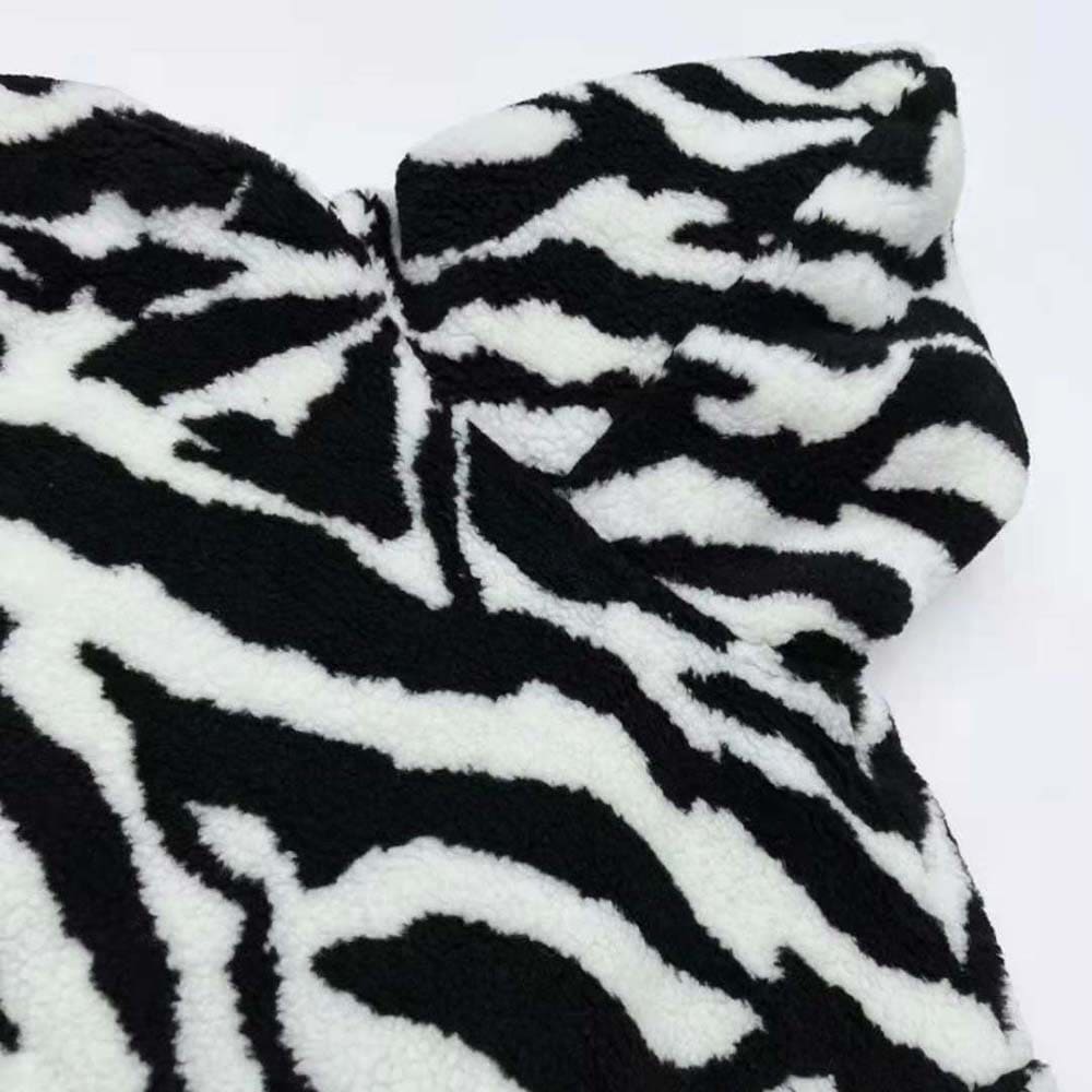 ÁO Celine Jacket in Tiger-print Fleece-White