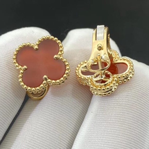 KHUYÊN TAI VAN CLEEF & ARPELS ALHAMBRA EARRINGS CARNELIAN 15MM GOLD 18K YELLOW GOLD