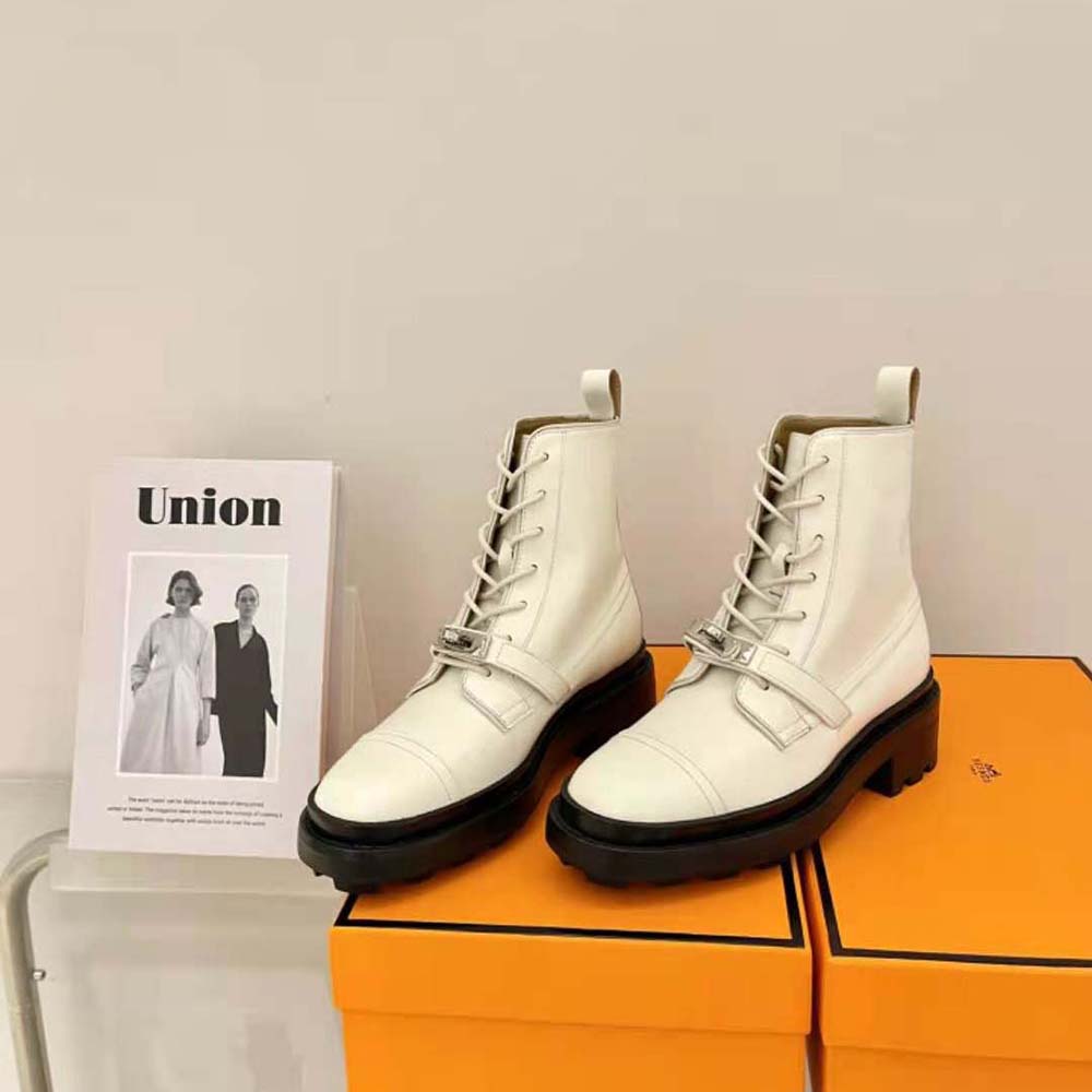 Giày Hermes Women Funk Ankle Boot in Calfskin Leather-White
