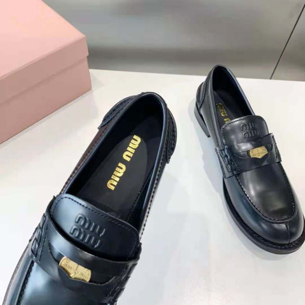 GIÀY Miu Miu Women Brushed Leather Loafers-Black