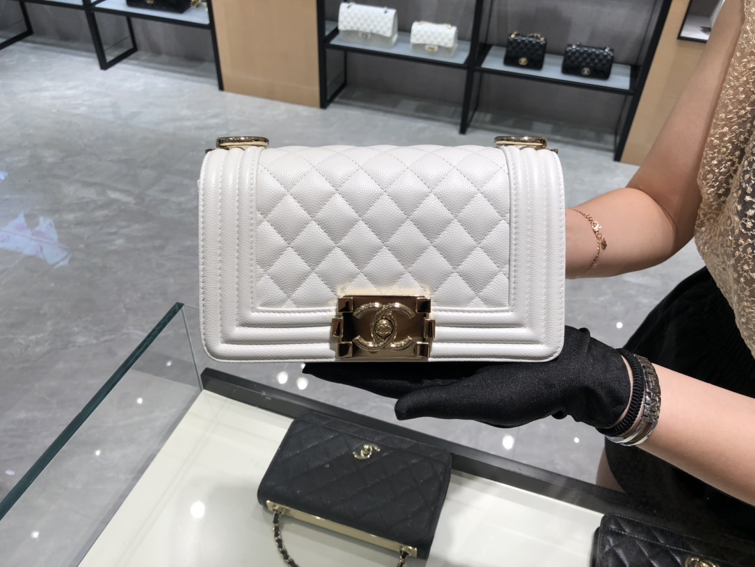 TÚI CHANEL LEBOY CAVIAR WHITE DA HAAS GOLD 20
